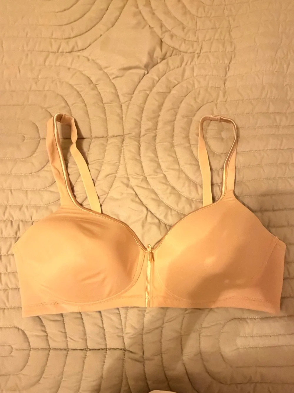 Vanity Fair Nude Wireless Smooth Bra